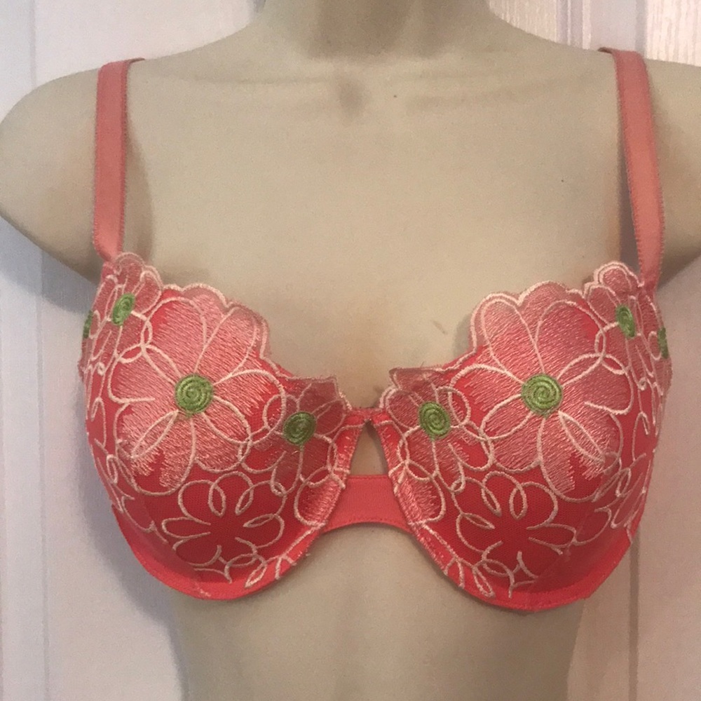 Q-T Flower Fashion Bra